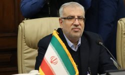 زنگنه در مراسم تودیع و معارفه به اوجی چه گفت؟ اوجی: وزارت نفت دولت قبل با تخلفات مختلف روبرو بود