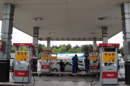 رفع محدودیت سوخت‌گیری در همه استان‌ها؛ ارائه بنزین و گازوئیل به‌جز باک خودرو ممنوع است