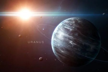 اقیانوس‌های پنهان به دور سیاره اورانوس می‌چرخند