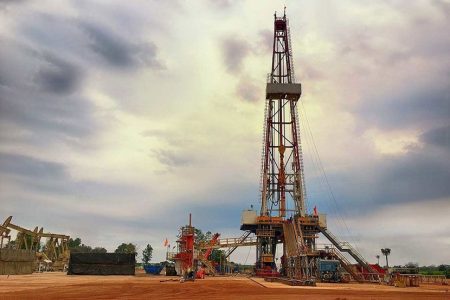 مدیرعامل شرکت ملی مناطق نفتخیز جنوب: همه نگاه‌های استخدام به سمت نفت است/ مگر صنعت نفت چقدر کشش دارد؟