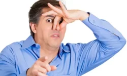 ۴ گروه غذایی که ممکن است باعث بوی نامطبوعِ بدن شوند