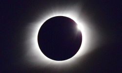 آغاز ماه‌گرفتگی شامگاه فردا از ساعت ۱۸ و ۴۴ دقیقه