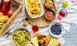 ۹ ماده غذایی موثر در کاهش و افزایش خطر ابتلا به سرطان