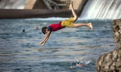 این علائم خطرناک را هنگام شنا جدی بگیرید