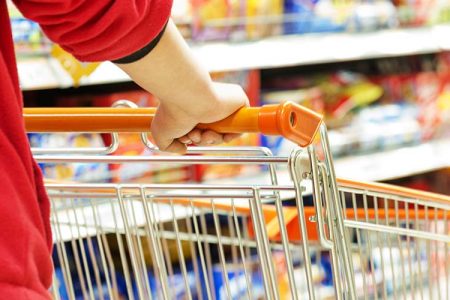 کالاهای اساسی به میزان مورد نیاز در کشور وجود دارد