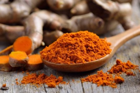 زردچوبه برای درمان سوءهاضمه موثر است