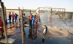 مهار فوران چاه شماره یک شادگان پس از ۳ روز طاقت فرسا