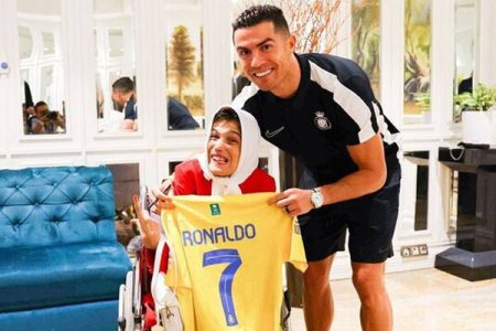 حاشیه پیراهن رونالدو ادامه دارد/ واکنش پرسپولیس به ویدئو جنجالی فرد با لباس نظامی!