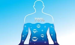 نشانه‌ها و عوارض کم آبی بدن