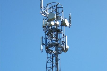 مدیر مخابرات خوزستان: تجهیزات مخابراتی مناطق پرتردد برای ایام محرم بهینه‌سازی شد