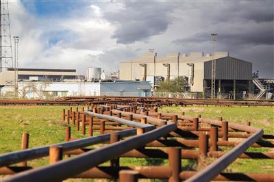 تبادل اطلاعات از طریق لوله‌های فلزی انتقال نفت و گاز