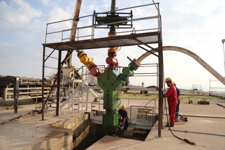 مانده‌یابی لوله مغزی از درون چاه بدون استقرار دکل در شرکت نفت و گاز کارون