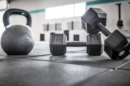 جوان مسجدسلیمانی قهرمان مسابقات حرفه ای کراسفیت خوزستان شد