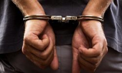 دستگیری متهم سرقت به عنف با پوشش مامور در مسجدسلیمان