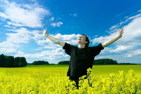 ۵ خرید ضروری که برای داشتن یک زندگی شاد توصیه می‌شود