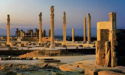 برگزاری مراسم سال تحویل در “تخت جمشید” و “حافظیه”