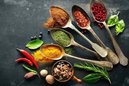 ادویه‌هایی که برای گوارش و هضم بهتر غذا مفید است