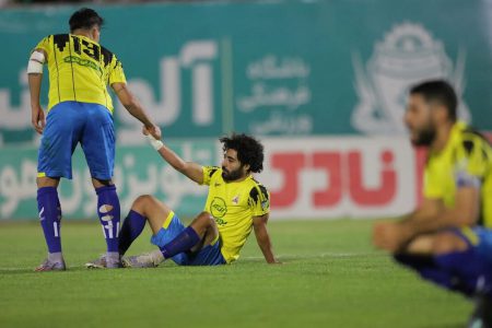 یک پیشکسوت فوتبال:نفت مسجدسلیمان باید از حاشیه‌ها نجات پیدا کند / بازیکنان نفت، نه پول دارند و نه روحیه