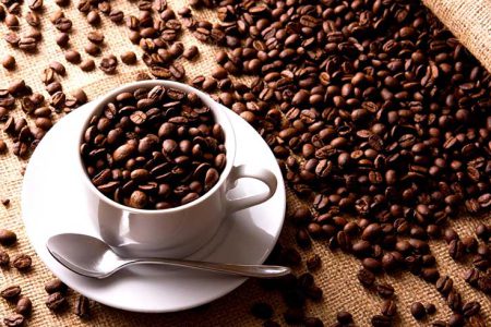 اگر مدام قهوه مصرف کنیم چه اتفاقی در بدنمان می‌افتد؟