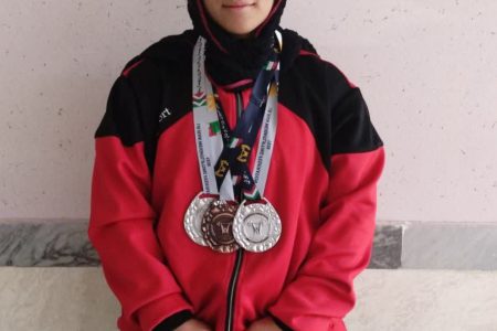 ۲ مدال نقره و یک مدال برنز دستاورد نوجوان وزنه بردار مسجدسلیمانی از مسابقات قهرمانی کشور