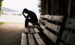 نشانه‌های اختلال استرس پس از سانحه چیست؟