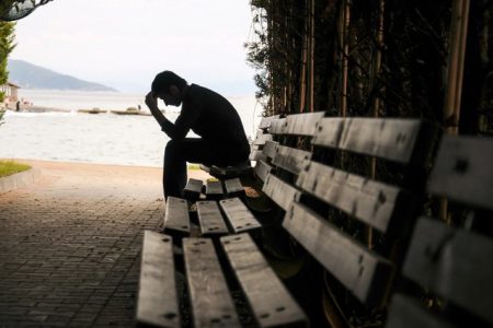 نشانه‌های اختلال استرس پس از سانحه چیست؟