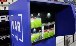 وزیر ورزش: دولت ۱۱۰ میلیارد برای VAR تخصیص داد/ لیگ بیست‌وچهارم باید با VAR برگزار شود