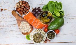 ۸ آسیب ناشی از کمبود پروتئین که ممکن است از آن بی‌خبر باشید / زیاده‌روی در مصرف پروتئین هم خطر دارد؟