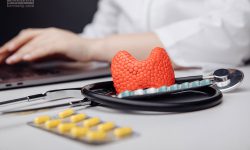 اختلالات تیروئیدی در زنان ۸ تا ۱۰ برابر بیشتر از مردان است