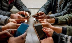 تاثیرات منفی بلندمدت استفاده زیاد از صفحه‌ نمایش در نوجوانی