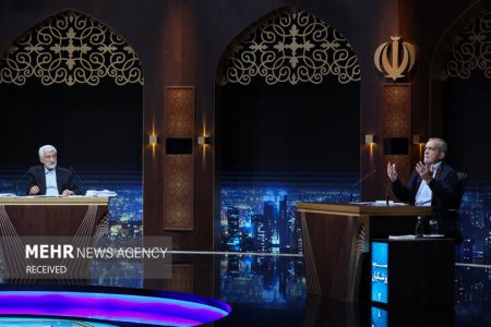 پزشکیان «فیلترینگ کنترل شده» را پذیرفت/نظر جلیلی درباره پلتفرمها