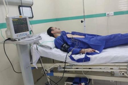 مسمومیت غذایی ۱۸۰ کارگر در عسلویه/ یک کارگر فوت کرد