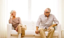 ۶ سوال برای اجتناب از جدایی زوج‌ها در میانسالی