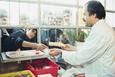 نقش بوفه مدارس در بروز بیماری کبد چرب/ معرفی خوراکی‌های سالم