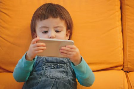 تأثیر یک هفته دوری از شبکه‌های اجتماعی بر سلامت روان جوانان