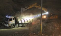 ♦️مشارکت ماشین آلات شرکت نفت و گاز مسجدسلیمان در خاکبرداری و تسریع در روند ایمن‌سازی تپه رانشی