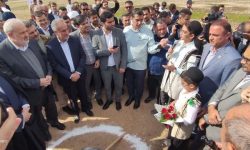 آغاز ساخت نیروگاه خورشیدی ۲۰۰ مگاواتی گتوند با حضور وزیر نیرو