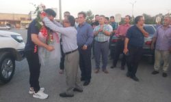 مدال آور مسابقات قهرمانی جهان وارد زادگاهش شد