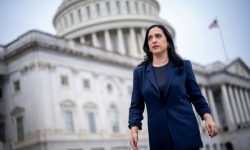 نماینده ایرانی تبار کنگره آمریکا طرح ممنوعیت تغییر نام «خلیج فارس» توسط ترامپ را کلید زد / ارتباط هواپیمای لوکس با تغییر نام‌خلیج فارس!