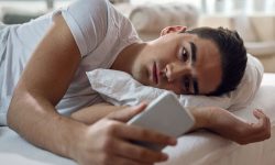 هشدار متخصصان قلب: هرگز اول صبح گوشی را چک نکنید