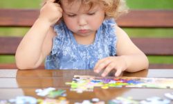 فواید حل پازل برای بزرگسالان و کودکان ؛ تمرینی ساده اما عمیق برای تقویت عملکردهای شناختی
