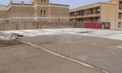 احداث زمین چمن مصنوعی در بازار چشمه علی آغاز شد