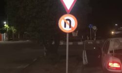 توسط شهرداری مسجدسلیمان انجام شد؛ نصب تابلوهای ترافیکی در معابر مسجدسلیمان