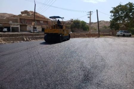 تکمیل آسفالت مسیر ارتباطی نمره هشت تا گلزار شهدا توسط شهرداری مسجدسلیمان