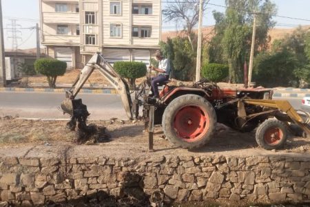 ورود جدی شهرداری مسجدسلیمان به لایروبی کانال‌های آب‌های سطحی مناطق مختلف شهری