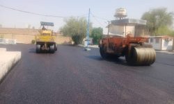 اجرای عملیات آسفالت محوطه مرکز بهداشت منطقه سالور توسط شهرداری مسجدسلیمان