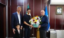 تقدیر مدیر عامل نفت و گاز مارون از رتبه ۵ کنکور سراسری