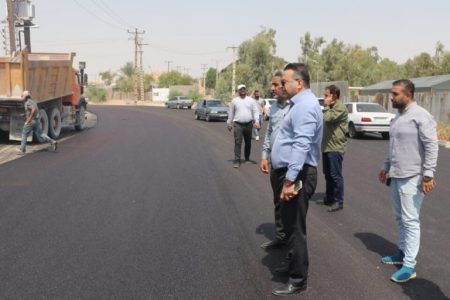 بازدید شهردار مسجدسلیمان از روند اجرای آسفالت بلوار گلف به بی‌ بی یان