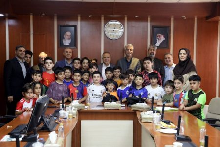 تقدیر از فرزندان ورزشکار کارکنان شرکت نفت فلات قاره ایران