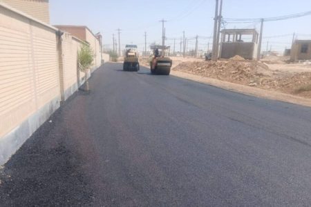 آسفالت ورودی مدرسه شهدای معرف انجام شد